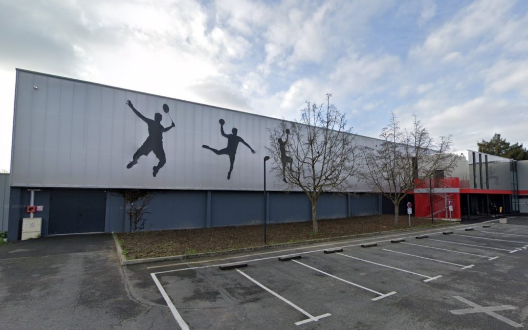 Complexe Sportif : Étude de Faisabilité pour Installation de Panneaux Photovoltaïques